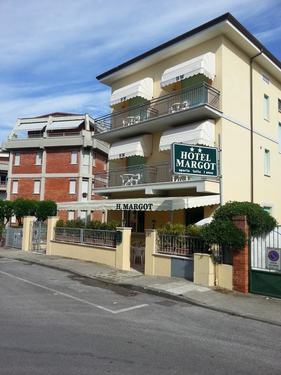 Hotel Margot Lido di Camaiore Exterior foto