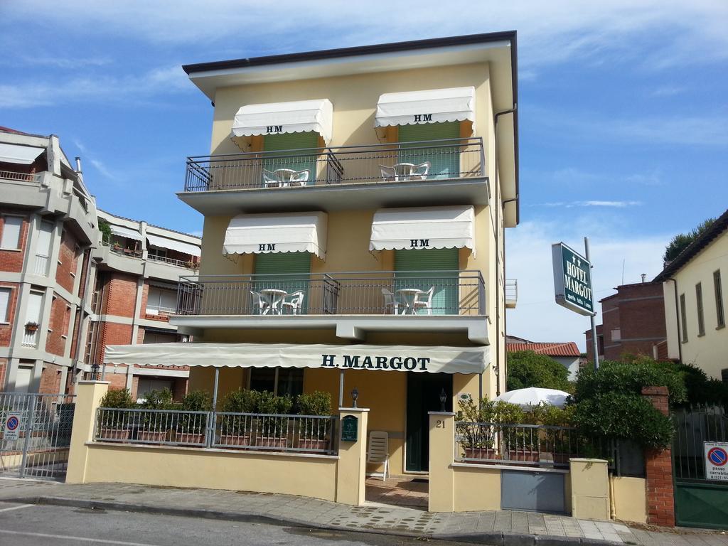 Hotel Margot Lido di Camaiore Exterior foto
